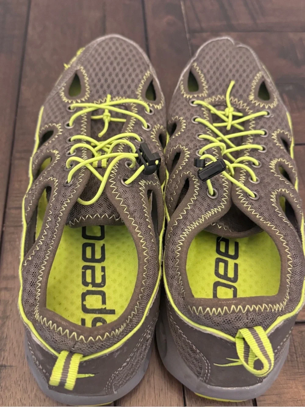 Speedo Men's 11 Hydro Comfort 2.0 Water Shoes Grey Neon Green Bungee Camp Kayak